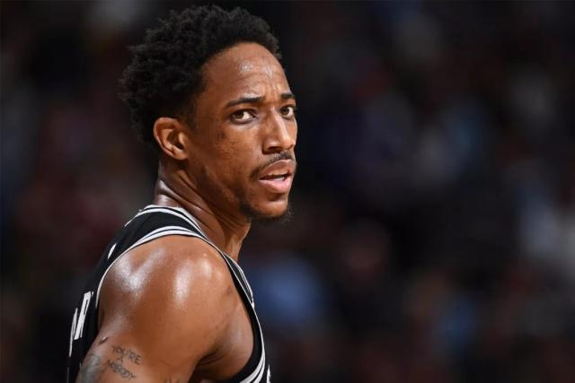 小卡复出快船大胜老鹰 约基奇46+10掘金克马刺